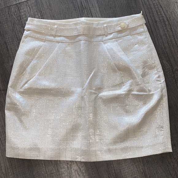 CLUB MONACO | pleated metallic mini skirt - Picture 1 of 14